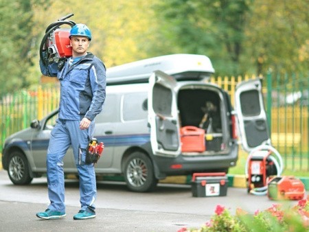 Машина переносная электрическая для прочистки труб R600